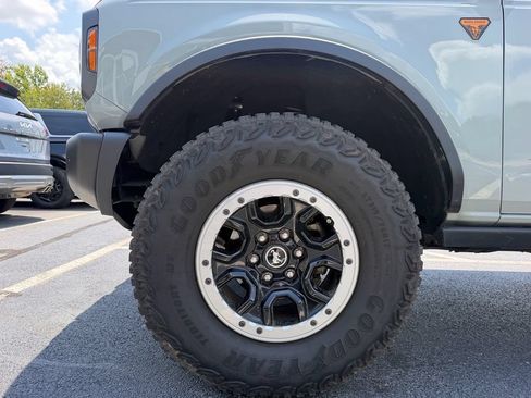 Used 2022 Ford Bronco Badlands AWD/4WD image 9