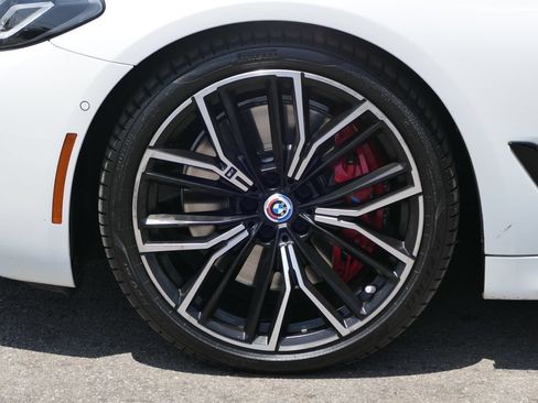 Used 2023 BMW M550i xDrive AWD/4WD image 8