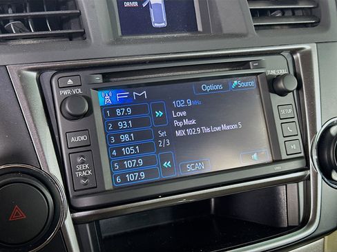 Used 2013 Toyota Highlander Plus image 21