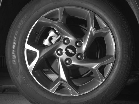 Used 2025 Chevrolet Trax LT FWD image 15