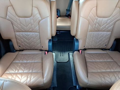 Used 2024 Kia Telluride EX X-Line image 23