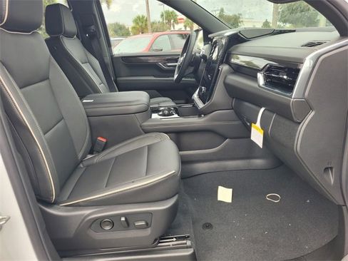 New 2026 GMC Yukon Elevation image 15