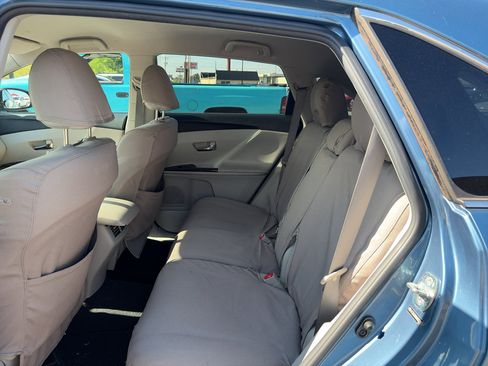 Used 2010 Toyota Venza FWD image 11