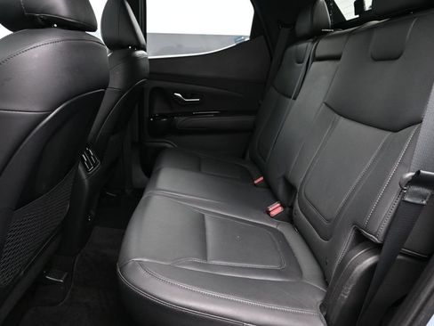 Certified 2023 Hyundai Santa Cruz Limited AWD/4WD image 11