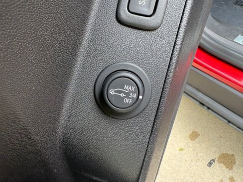 Used 2024 Chevrolet Equinox Premier AWD/4WD image 15