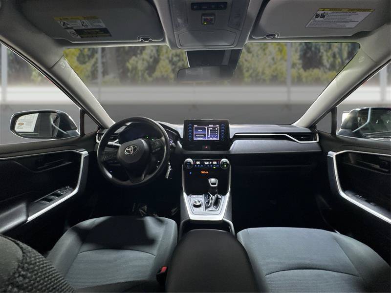 Used 2020 Toyota RAV4 LE AWD/4WD image 24
