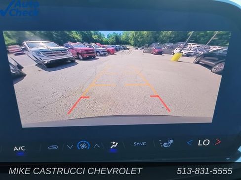 Used 2026 Chevrolet Traverse LT AWD/4WD image 18