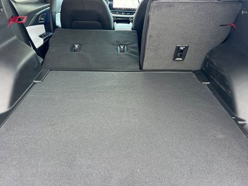 New 2026 Chevrolet Equinox EV LT image 12