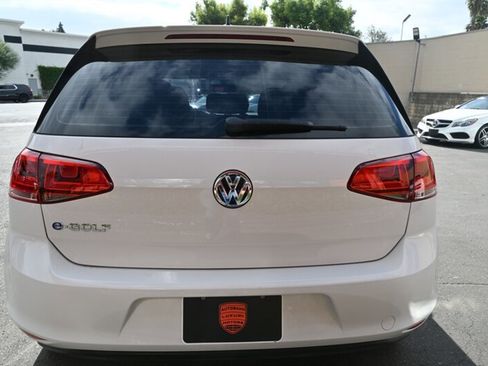 Used 2016 Volkswagen e-Golf SE w/ DC Fast Charging Package image 10