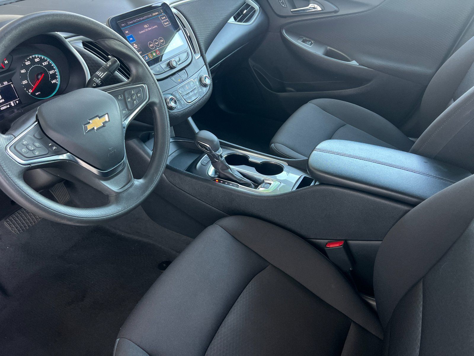 Used 2025 Chevrolet Malibu LT FWD image 10