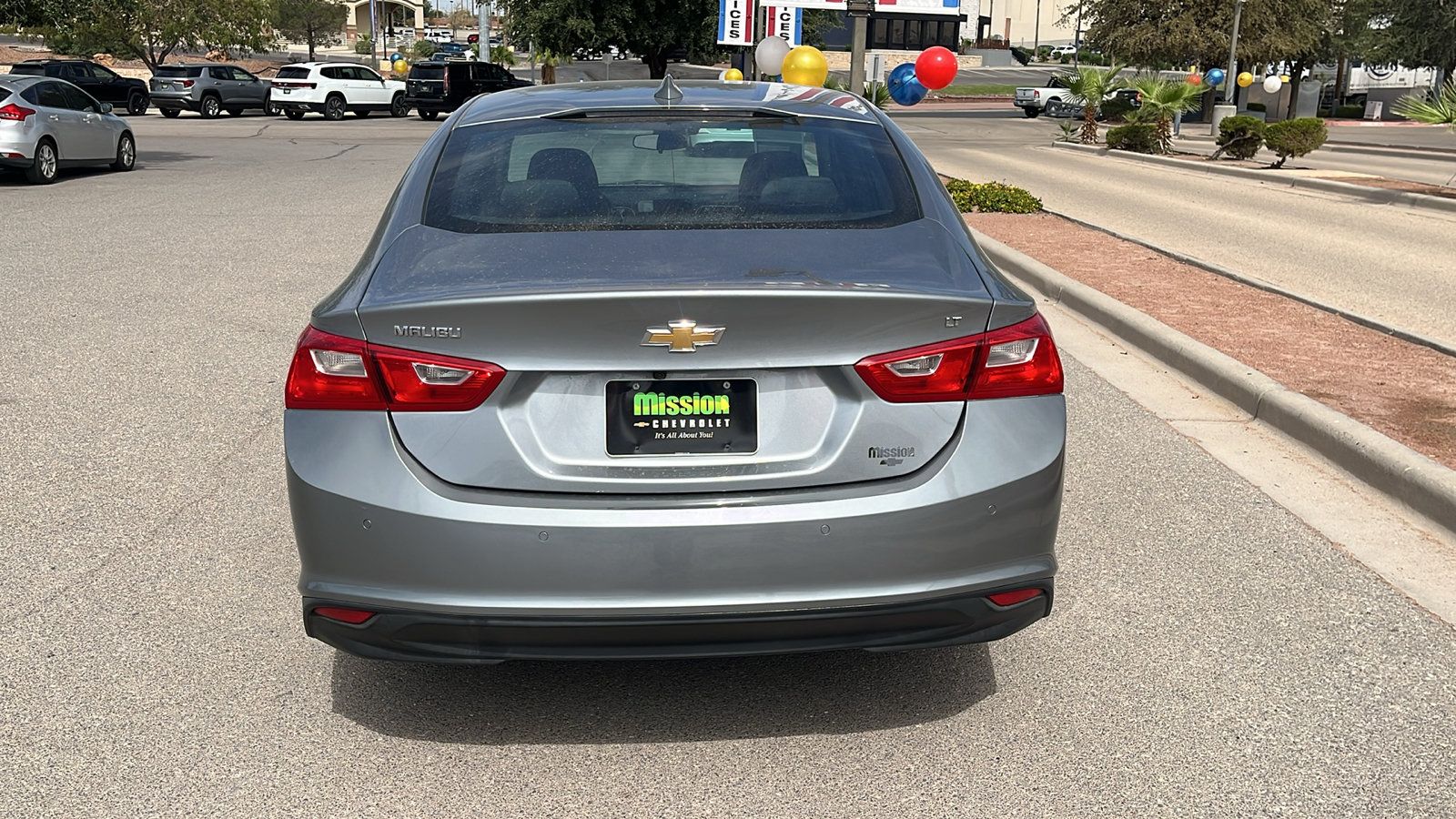 Used 2025 Chevrolet Malibu LT FWD image 7