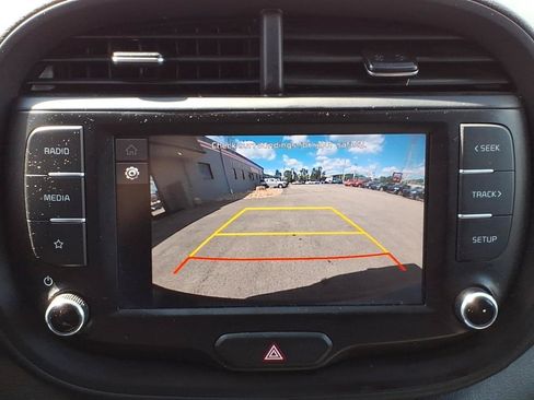 Used 2024 Kia Soul LX w/ Option Group 015 FWD image 12