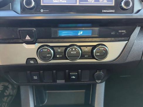 Used 2022 Toyota Tacoma SR image 19