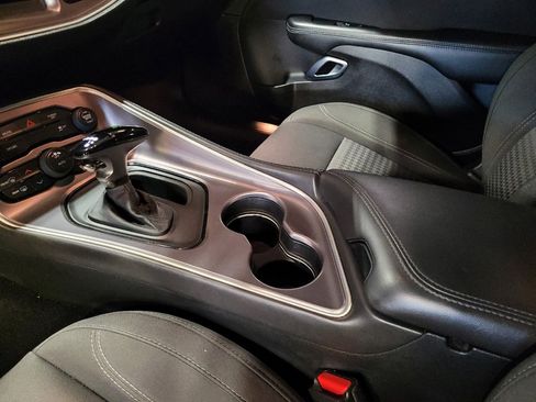 Used 2019 Dodge Challenger SXT RWD image 26