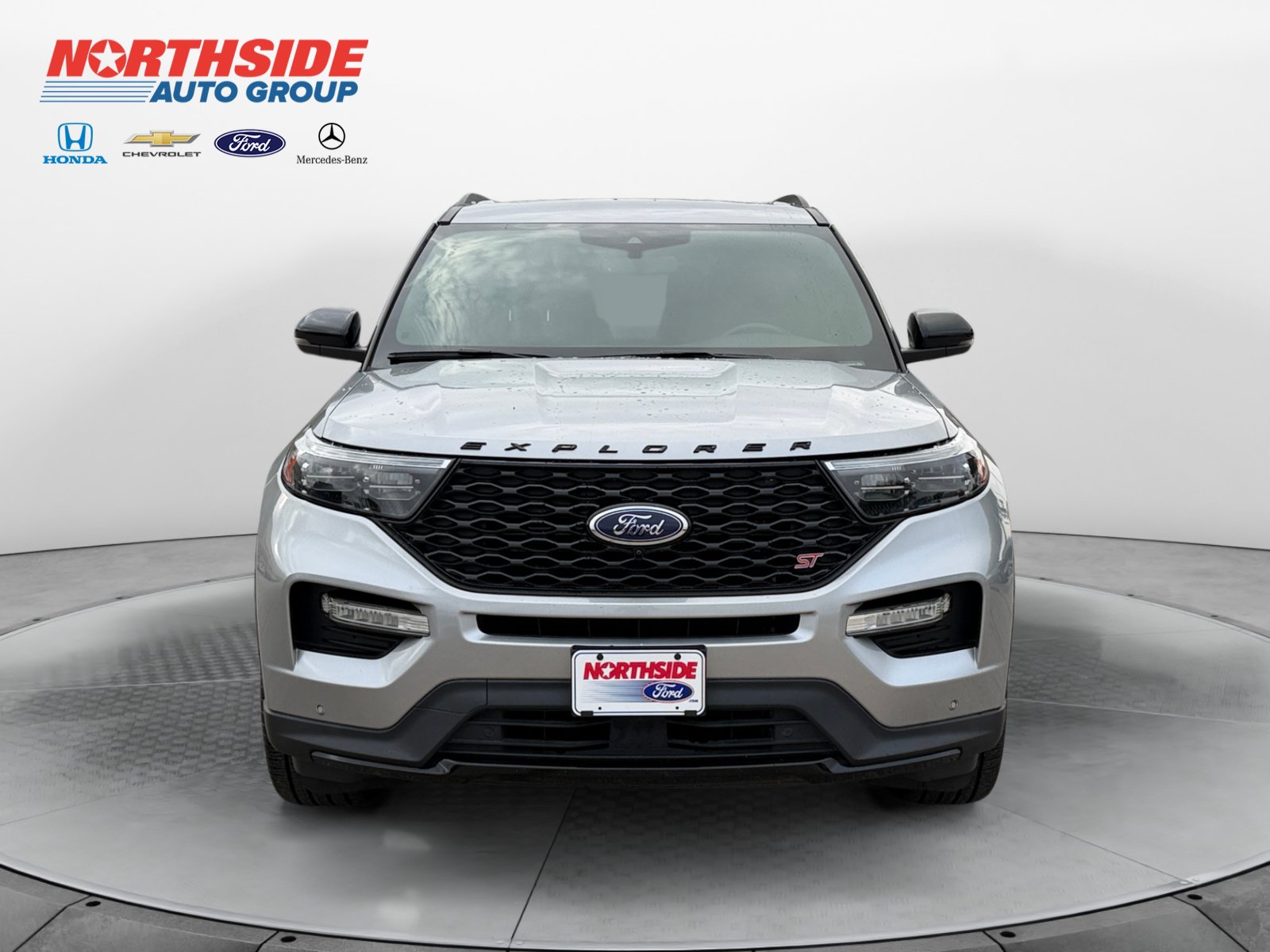 Used 2022 Ford Explorer ST w/ Equipment Group 401A AWD/4WD image 2