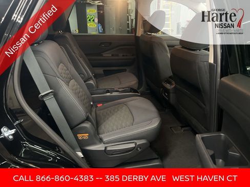 Certified 2025 Nissan Pathfinder SV w/ SV Premium Package image 41