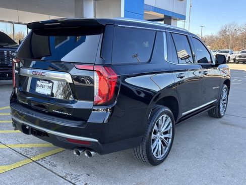 Used 2021 GMC Yukon Denali w/ Denali Premium Package image 3