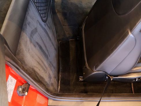 Used 1997 Ferrari 550 Maranello Coupe RWD image 39