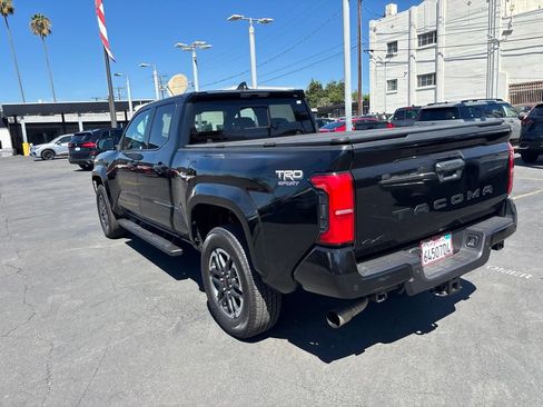 Used 2025 Toyota Tacoma TRD Sport w/ TRD Sport Premium Package AWD/4WD image 6