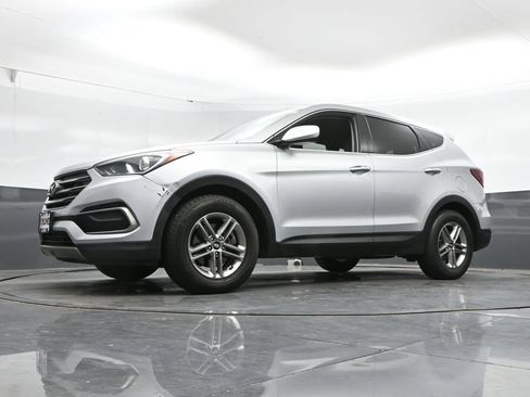 Used 2017 Hyundai Santa Fe Sport FWD image 44