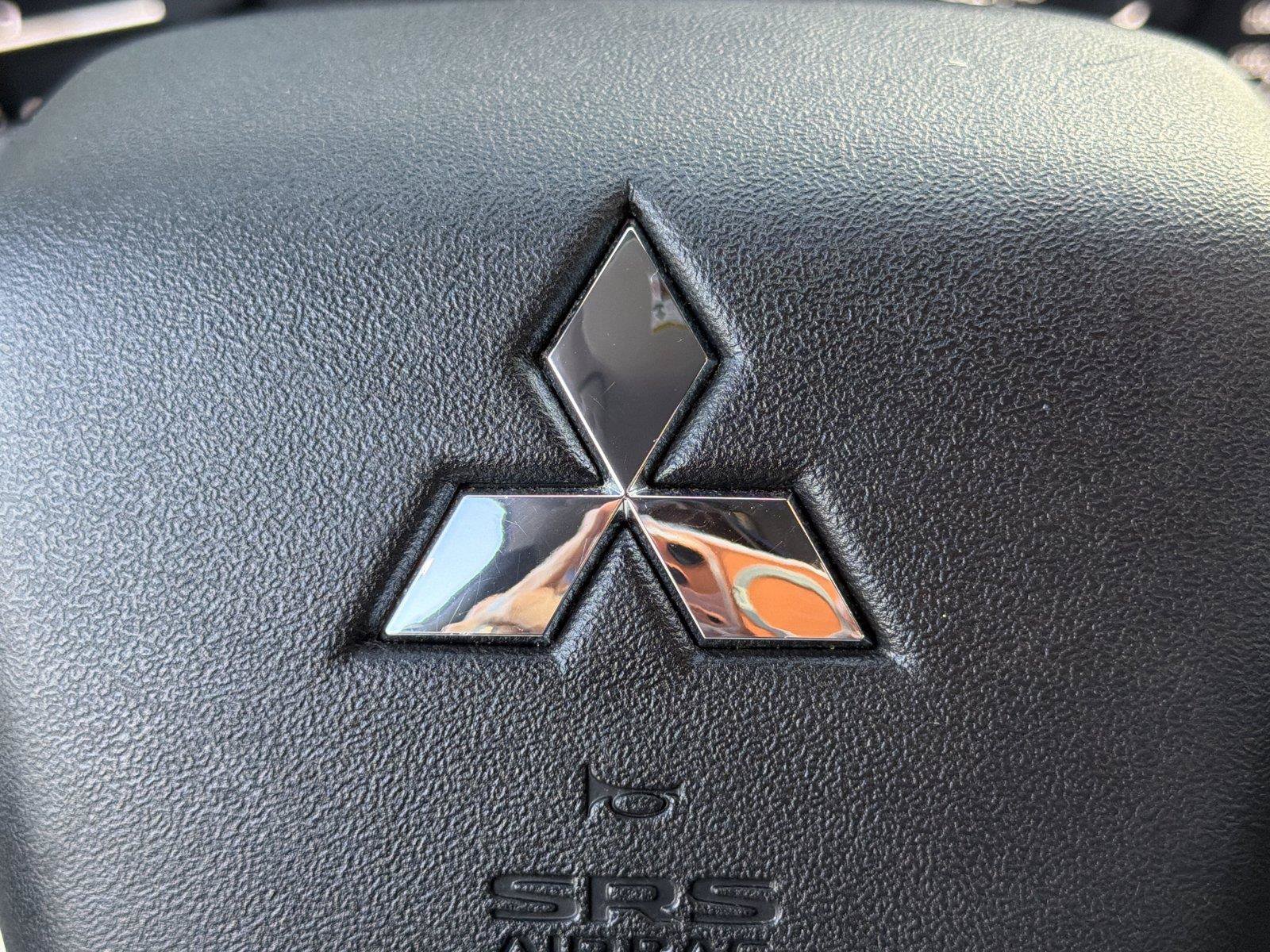Used 2024 Mitsubishi Outlander SE AWD/4WD image 25