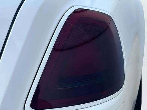 Certified 2018 Rolls-Royce Ghost RWD image 19