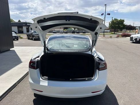 Used 2021 Tesla Model 3 Standard Range Plus RWD image 8