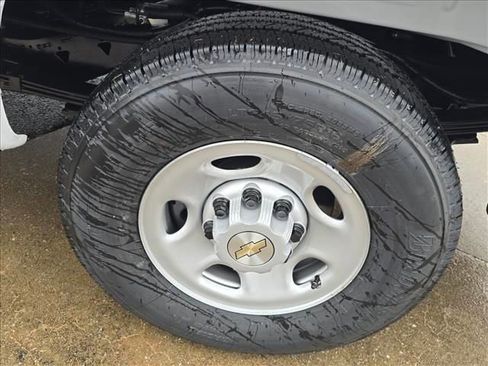 New 2025 Chevrolet Express 2500 w/ Driver Convenience Package image 18