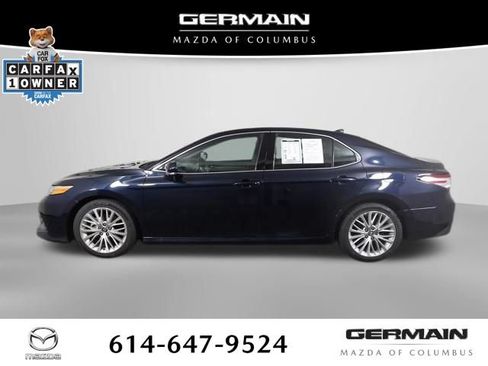 Used 2019 Toyota Camry XLE FWD image 12
