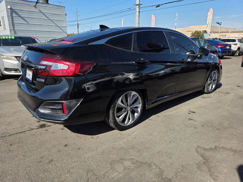 Used 2018 Honda Clarity Plug-In Hybrid image 4