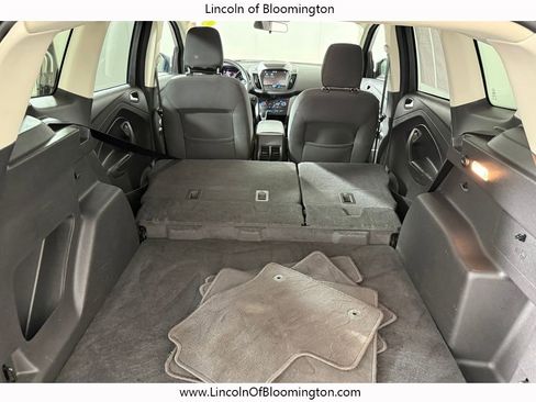 Used 2019 Ford Escape SE image 45