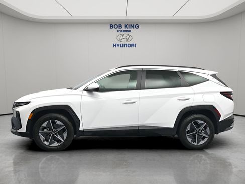 Certified 2025 Hyundai Tucson SEL image 3