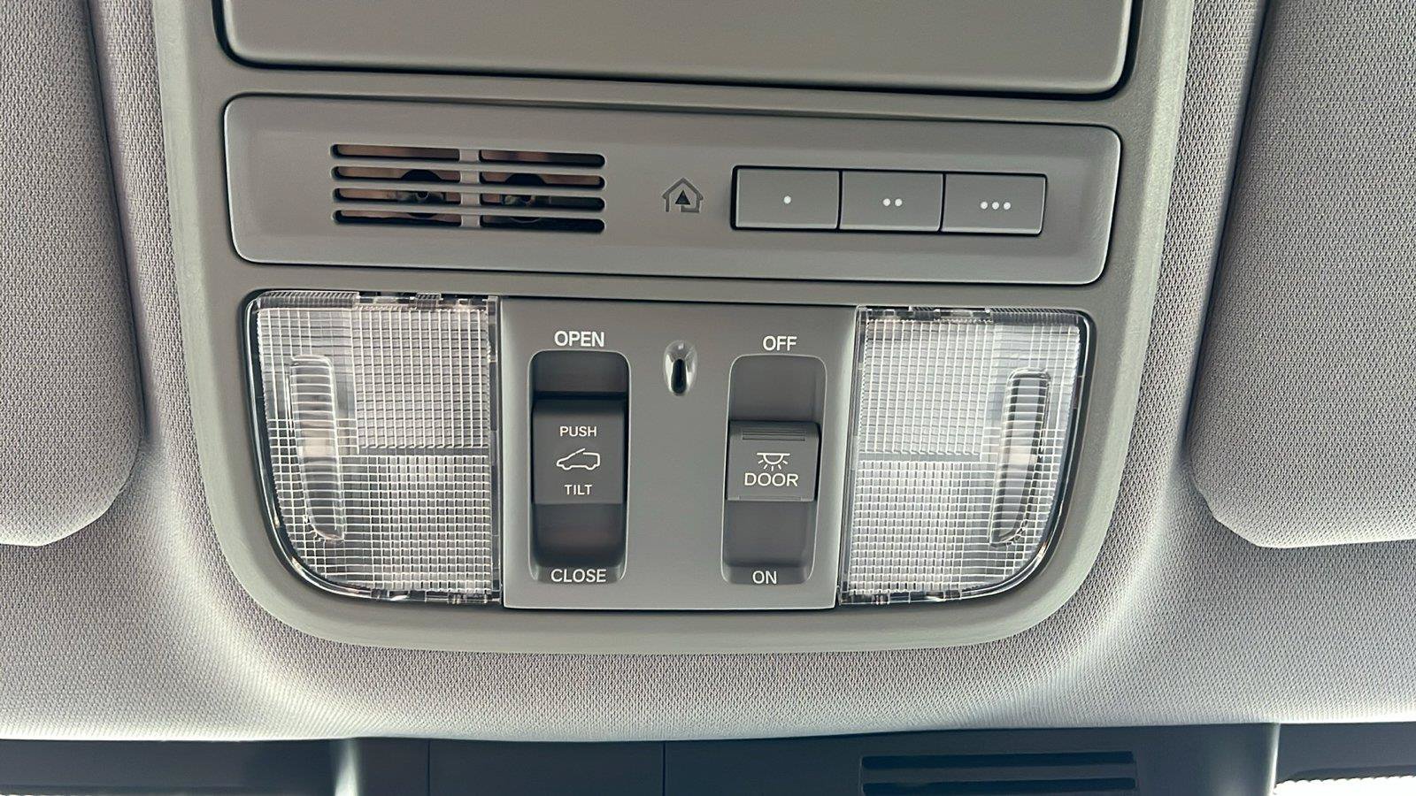 Used 2017 Honda CR-V Touring image 31