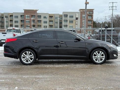Used 2013 Kia Optima EX w/ Premium Pkg image 2