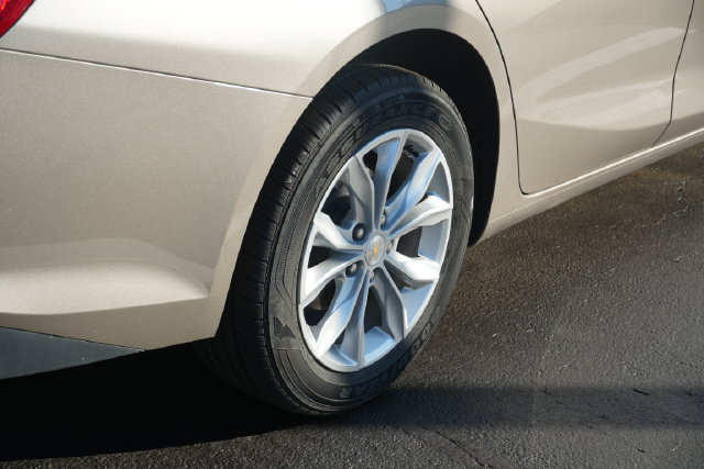 Used 2025 Chevrolet Malibu LT FWD image 23