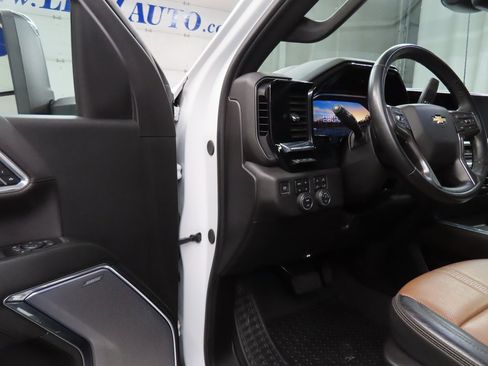Used 2024 Chevrolet Silverado 2500 High Country image 59