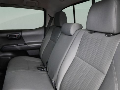 Used 2019 Toyota Tacoma SR w/ SR Convenience Package image 35