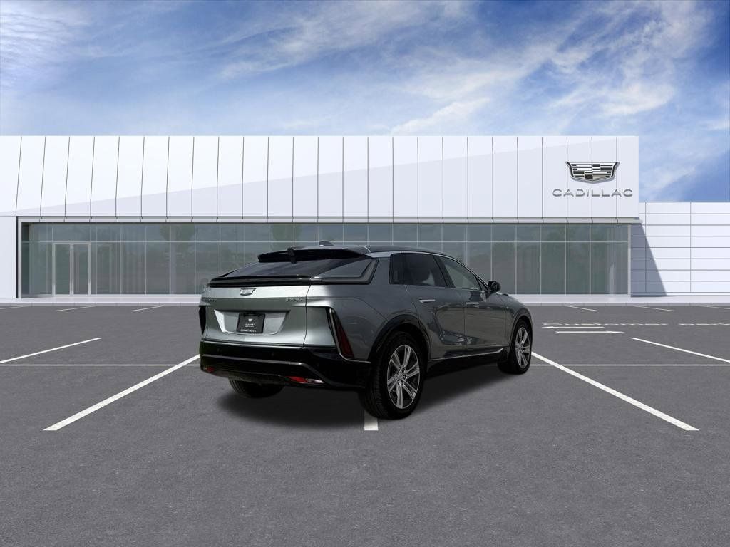 Certified 2024 Cadillac Lyriq Tech w/ LPO, Floor Liner Package AWD/4WD image 3