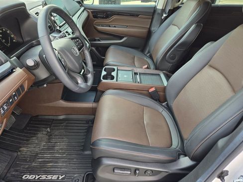 Certified 2025 Honda Odyssey Elite image 17