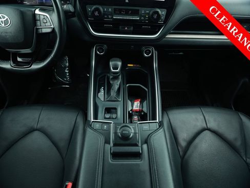 Used 2024 Toyota Grand Highlander FWD image 28