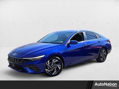 New 2025 Hyundai Elantra SEL