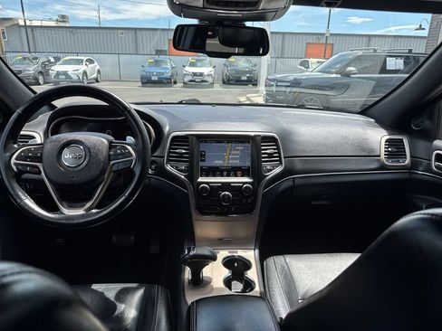 Used 2015 Jeep Grand Cherokee Limited AWD/4WD image 12