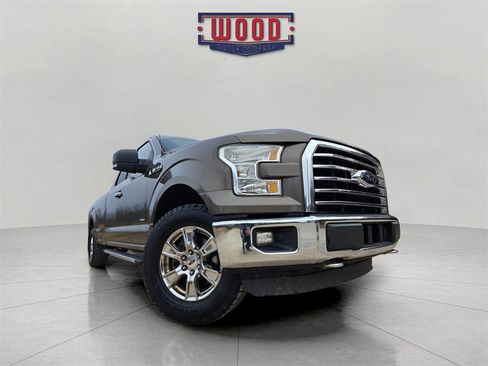 Used 2016 Ford F150 XLT w/ Equipment Group 302A Luxury image 2