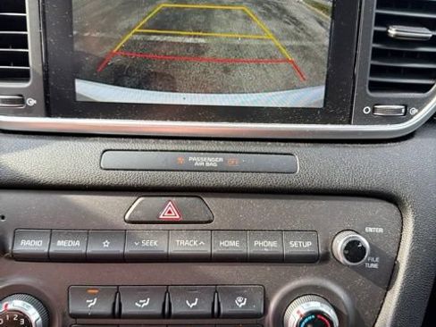 Used 2020 Kia Sportage S FWD image 4