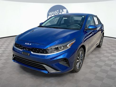 Certified 2023 Kia Forte LXS FWD image 1