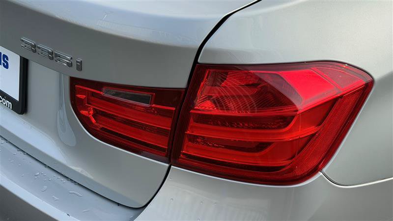 Used 2014 BMW 335i xDrive Sedan AWD/4WD image 14