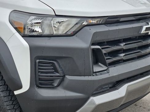 Used 2026 Chevrolet Colorado Trail Boss w/ LPO, Tailgate Decal Package AWD/4WD image 8