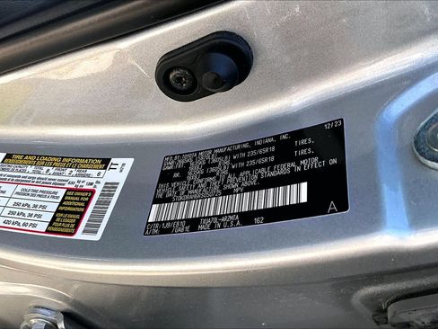 Used 2024 Toyota Highlander XLE image 35