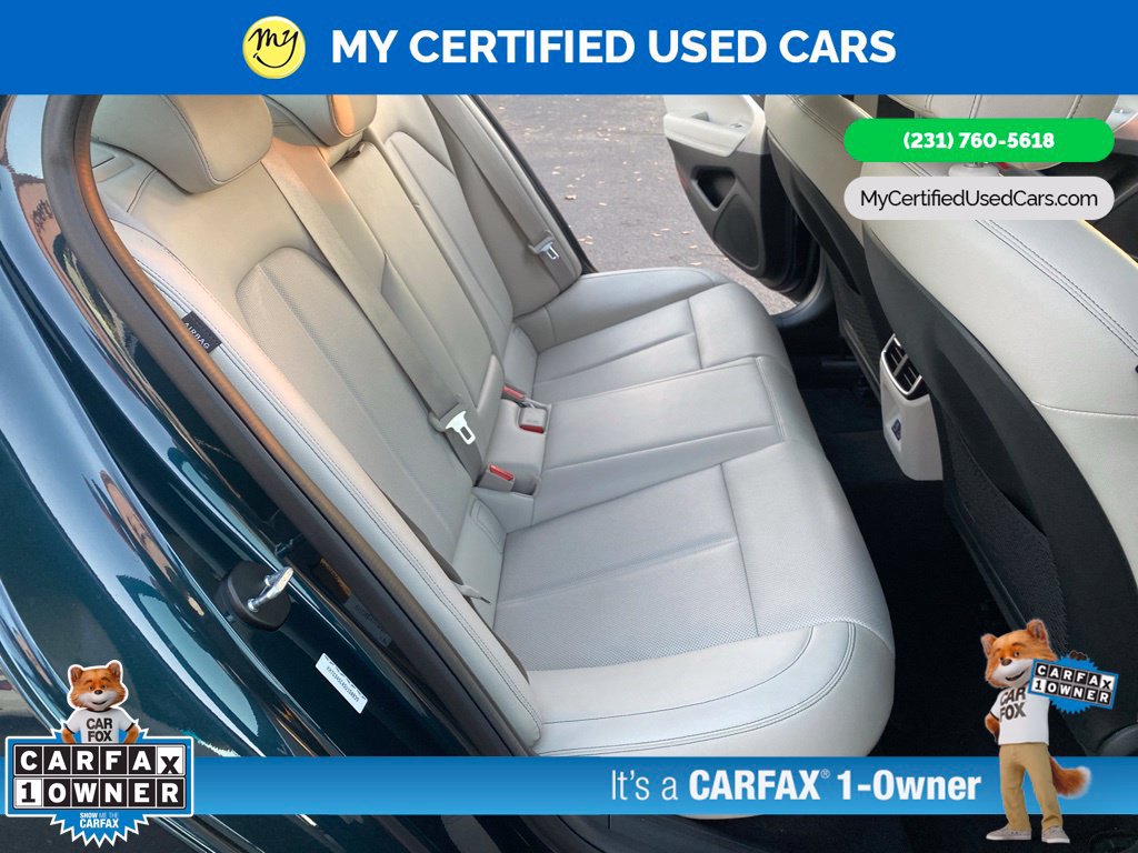 Used 2025 Genesis G70 2.5T RWD image 22