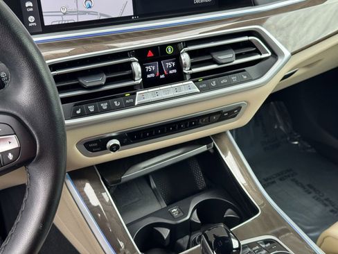 Used 2022 BMW X5 xDrive45e w/ Climate Comfort Package image 36